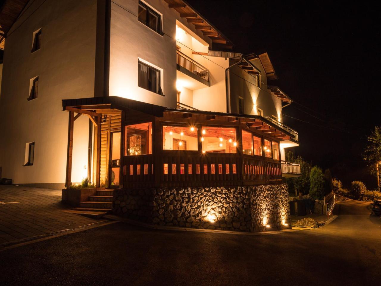 Bergkranc Hotel & Resort Pale Exterior photo